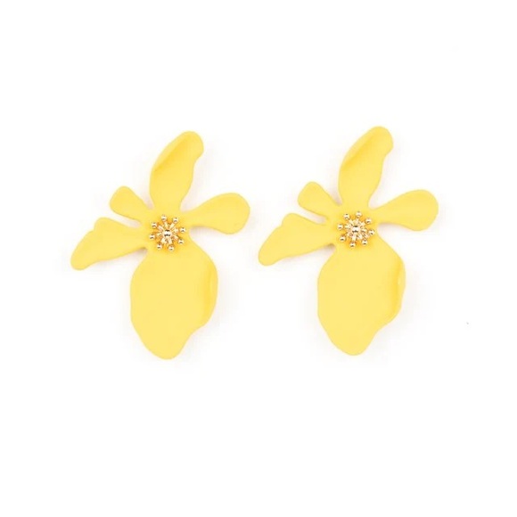Yellow Hawaiian Earrings - Picture 3 of 3
